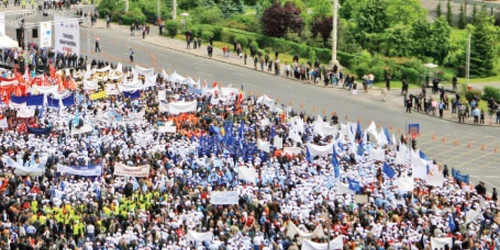 Sindicaliştii au anunţat participarea a 80.000 de membri la protestul de astăzi  