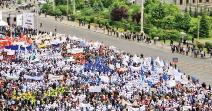 Sindicaliştii au anunţat participarea a 80.000 de membri la protestul de astăzi  