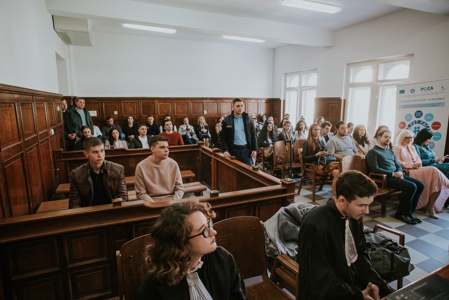 Infracțiunea de lovire sau alte violențe, întâlnită des pe listele ședințelor de judecată. Ce învață viitorii magistrați FOTO 