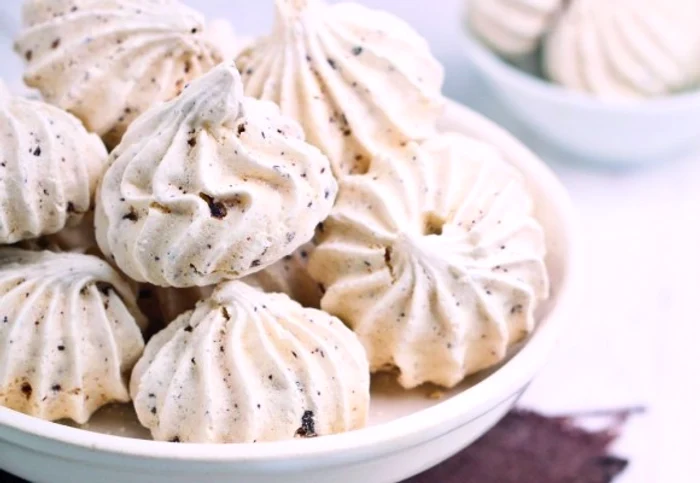 
    Nu-i aşa că vă trimite cu gândul la copilărie?clickpoftabuna.ro  