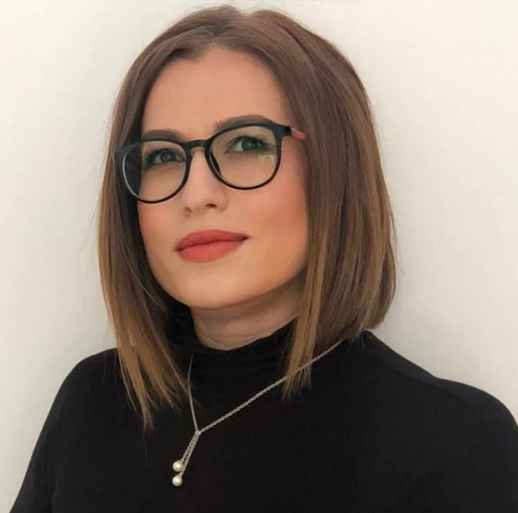 Avocata Giulia Crișan -specializată în cazurile de violență de gen