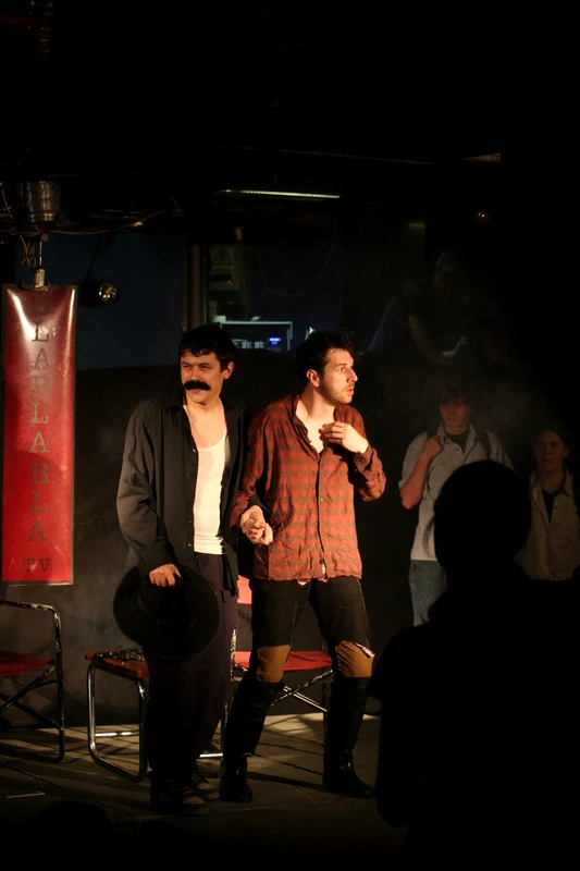 Laurențiu Bănescu și Iulian Postelnicu în spectacolul „Showdown“ (2005), Teatrul Luni de la Green Hours Foto Arhivă personală jpg