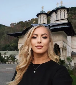 Ornela Pasăre și-a pierdut bunica înainte de Crăciun foto: Instagram 