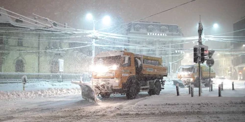 Ninsoare deszăpezire utilaje FOTO Inquam Photos / Octav Ganea