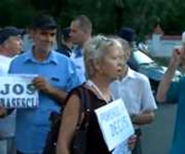 Protest la Palatul Cotroceni (captură Realitatea TV)
