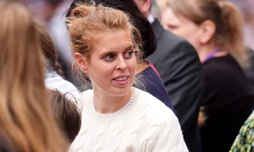 Prințesa Beatrice la Victory Parade la Palatul Buckingham   profimedia 1026522123 jpg