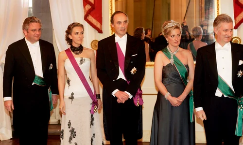 Prințul Laurent cu Prințesa Claire, Prințul Lorenz cu Prințesa Astrid și Regele Philippe al Belgiei   GettyImages 80685409 jpg