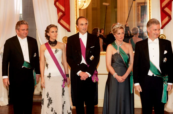 Prințul Laurent cu Prințesa Claire, Prințul Lorenz cu Prințesa Astrid și Regele Philippe al Belgiei GettyImages 80685409 jpg