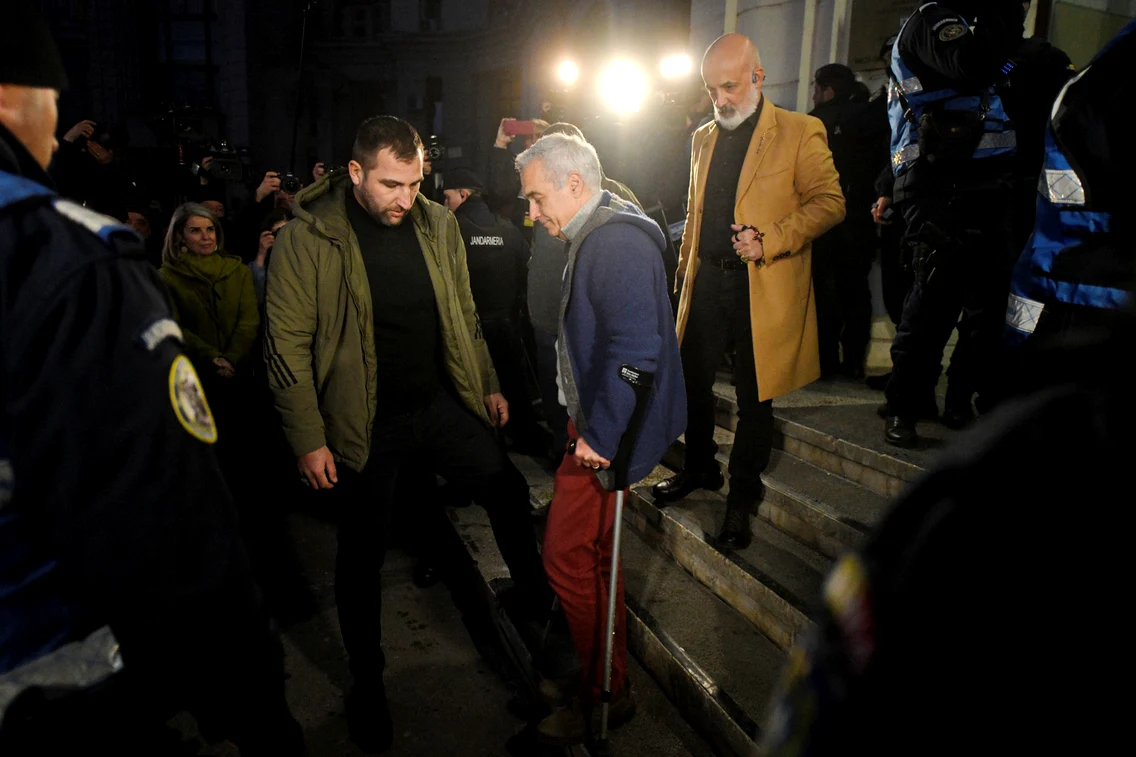 Călin Georgescu alături de avocatul Mircea Bogdan Petre FOTO Mediafax