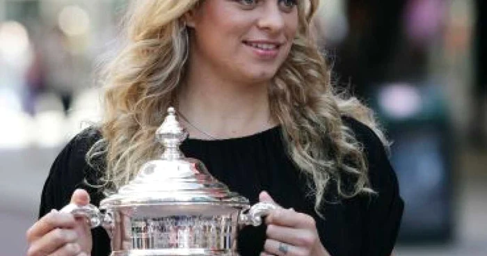 TENIS: Presa belgiană salută triumful "Super Mamei" Kim Clijsters