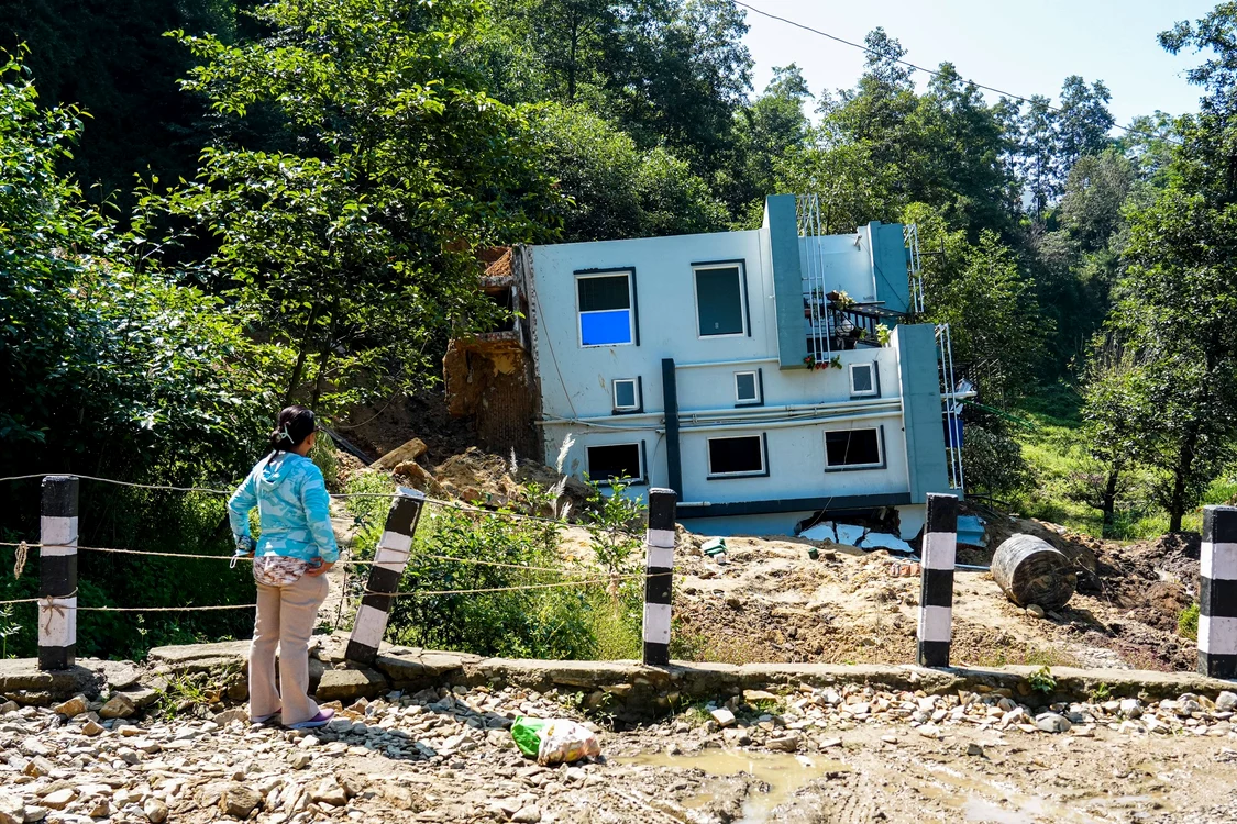 Alunecările de teren au provocat dezastru în Nepal