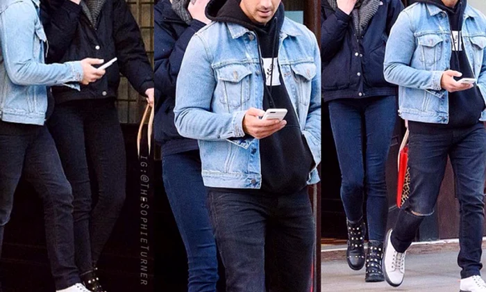 sophie turner joe jonas png
