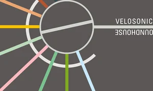 „Învăţăm să ne jucăm cu energia pe scenă“ – interviu cu trupa Velosonics jpeg