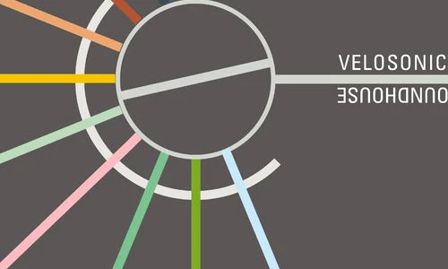 „Învăţăm să ne jucăm cu energia pe scenă“ – interviu cu trupa Velosonics jpeg