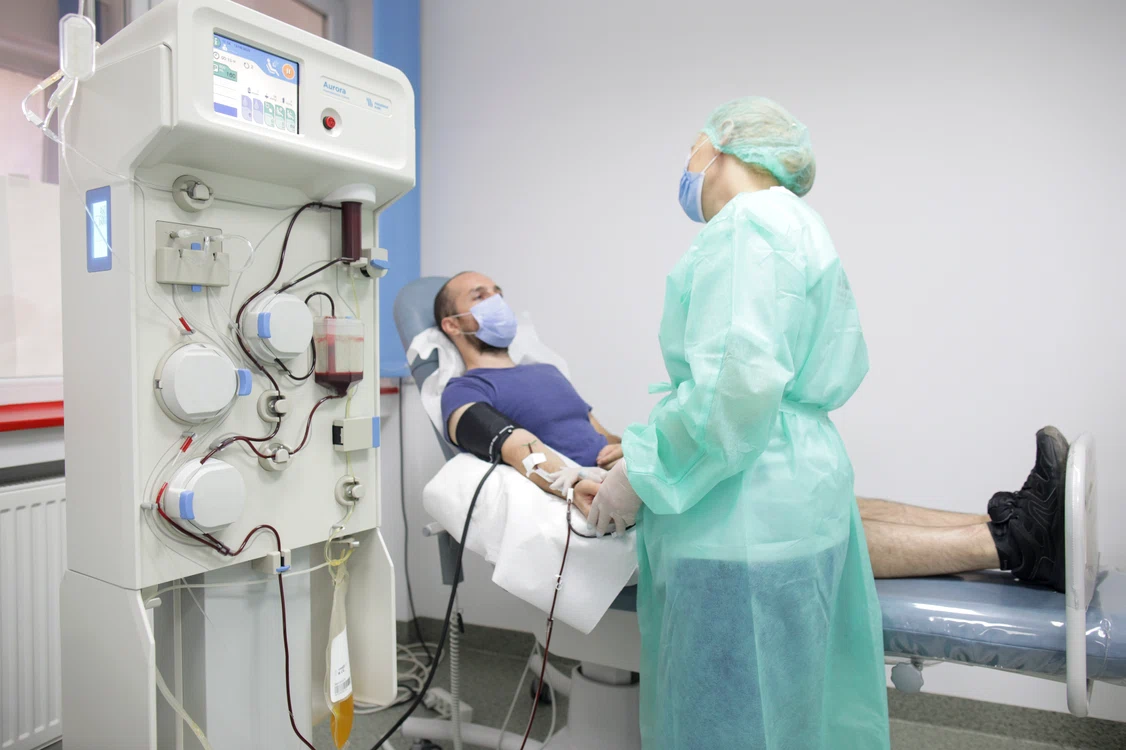 Plasma este separată, iar sângele este reintrodus în venăfoto: Inquam Photos
