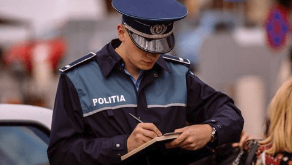 Polițist de la Bacău, angajat și la o firmă. Decizia inspectorilor de integritate