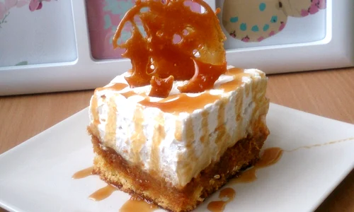 prajitura cu mango caramelizat crema de vanilie si frisca jpeg