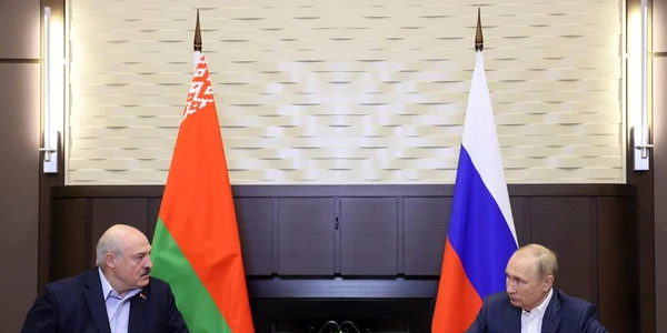 Lukasenko primit de Putin la Soci FOTO EPA EFE jpg