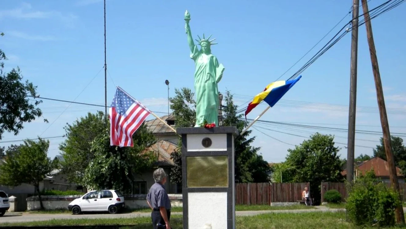 Povestea Statuii Libertăţii de la Boldeşti-Scăeni / foto: Adevărul.ro