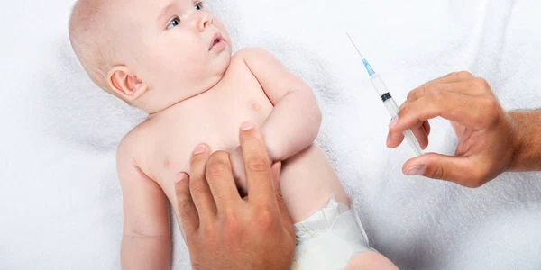 Vaccin bebeluș FOTO Shutterstock