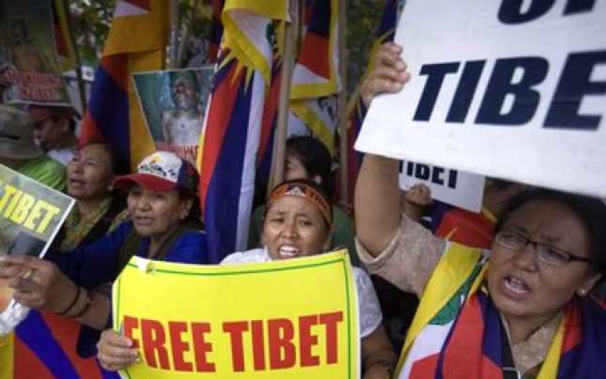 Tibetanii au protestat la Pittsburg