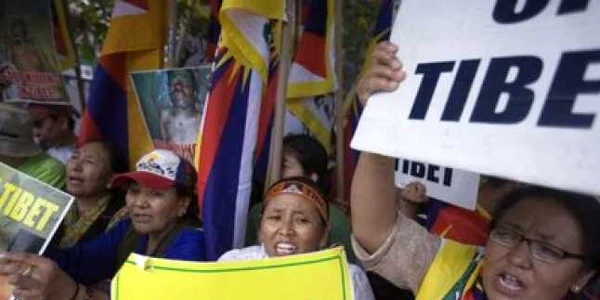Tibetanii au protestat la Pittsburg