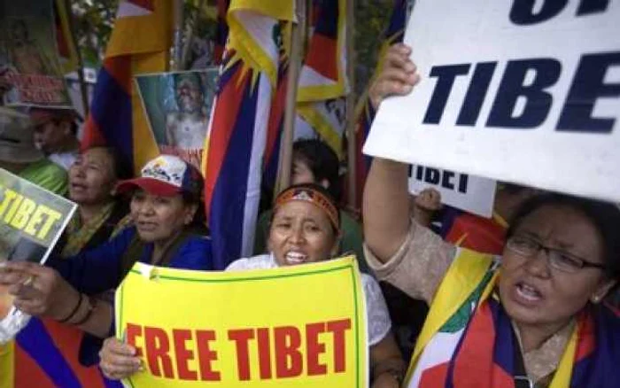 Tibetanii au protestat la Pittsburg