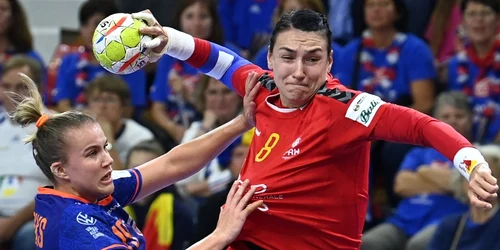 cristina neagu euro 2022 jpg