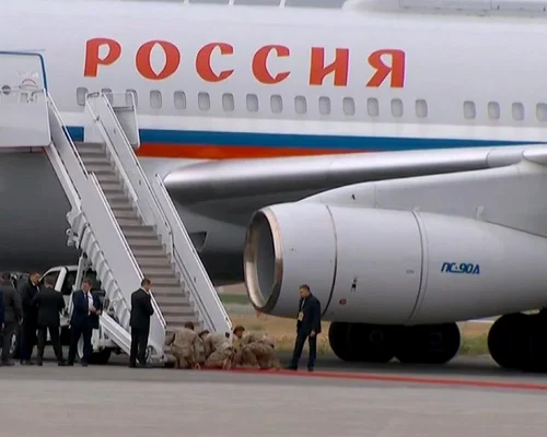 soldati americani îngenungheaţi avion Putin foto X jpg