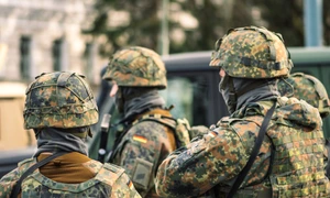 soldati germani în uniformă de camuflaj FOTO shutterstock jpg