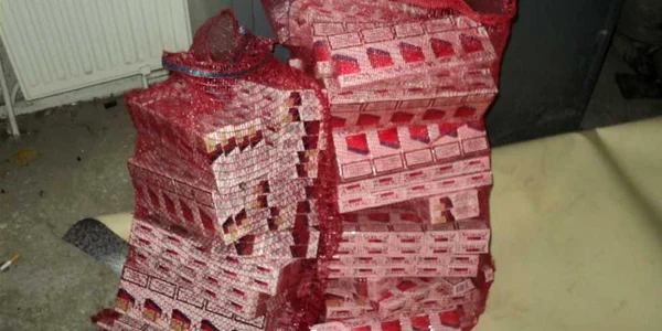 Ţigări de contrabandă la Siret