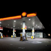 Benzinărie Shell goală în UK FOTO AFP