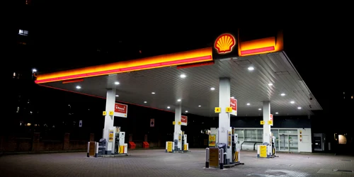 Benzinărie Shell goală în UK FOTO AFP