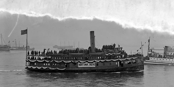 hotelul yankee de pe ferryboat foto yankeeferry.nyc