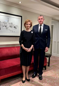 Majestatea Sa Margareta si Principele Radu la dineul omagial de la Buckingham (1) jpg