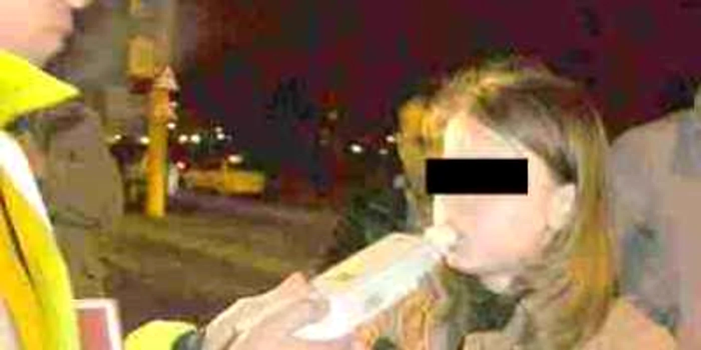 Poliţiştii au rămas surprinşi să constate că femeia era băută