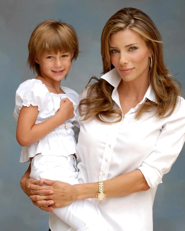 
    Scarlet și-a convins mama când avea doar 5 ani să o tundă scurt și Jennifer Flavin nu a avut încotrofoto: Instagram  