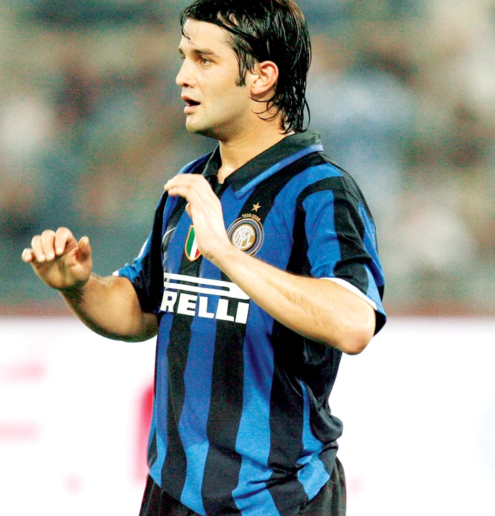 
    Cristi Chivu  