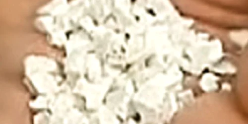 Carbonatul de calciu şi carbonatul de magneziu, două dintre ingredientele cimentului „verde“