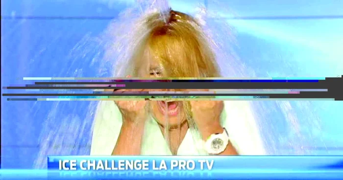 Şi vedeta Andreea Esca a acceptat provocarea Ice Bucket Challenge, în direct la PRO TV