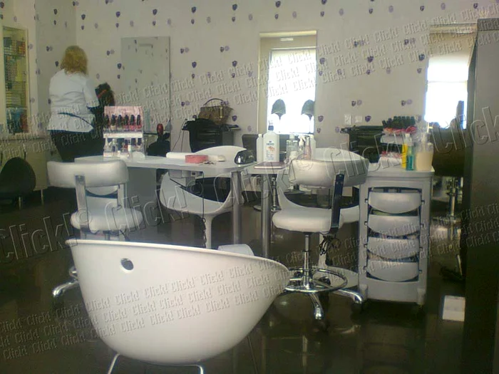 
    Salonul groazei a fost redeschis azi în jurul orei 13:00  