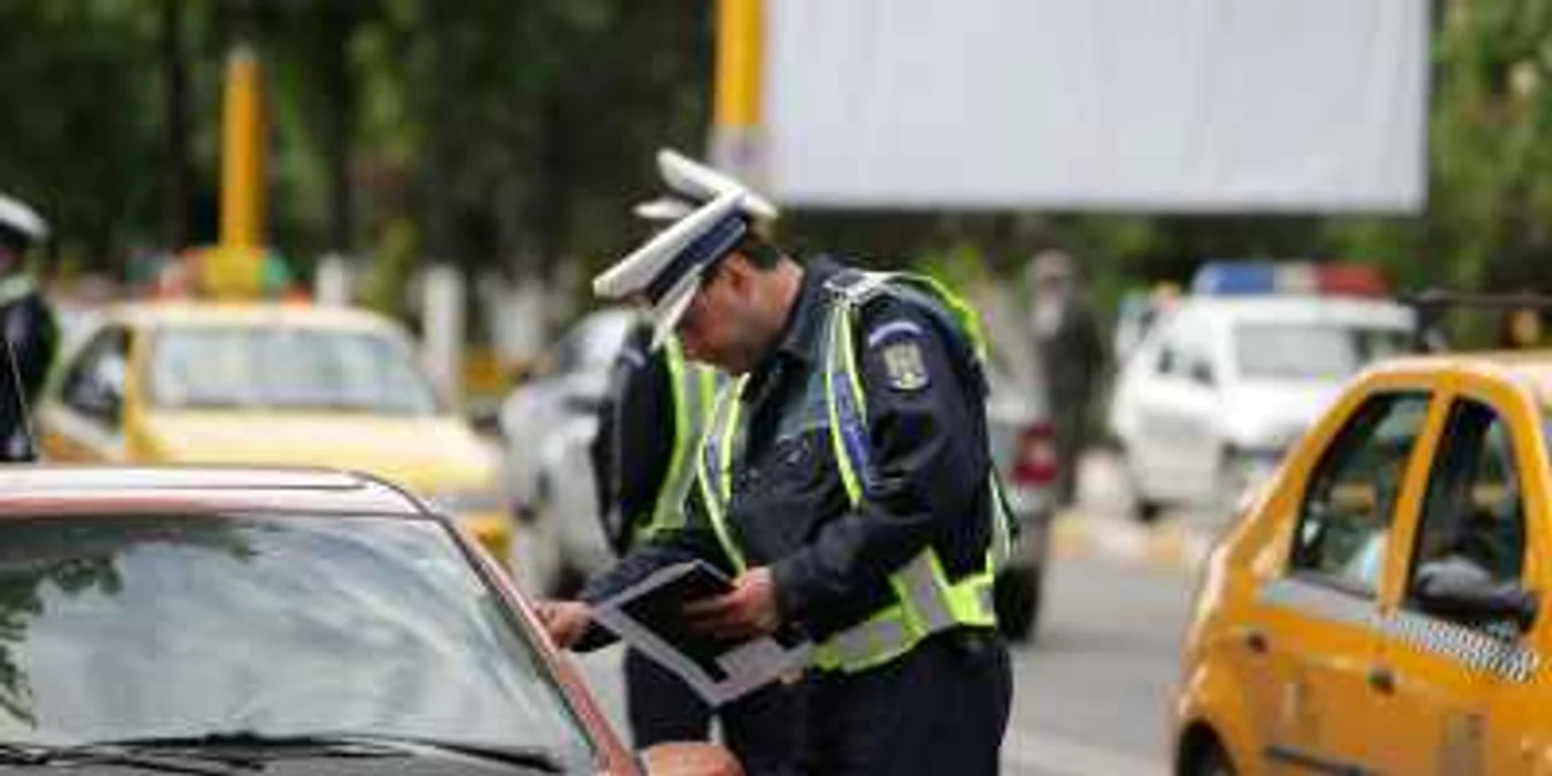 Poliţiştii au verificat maşinile în urma apelurilor primite prin apelul 112