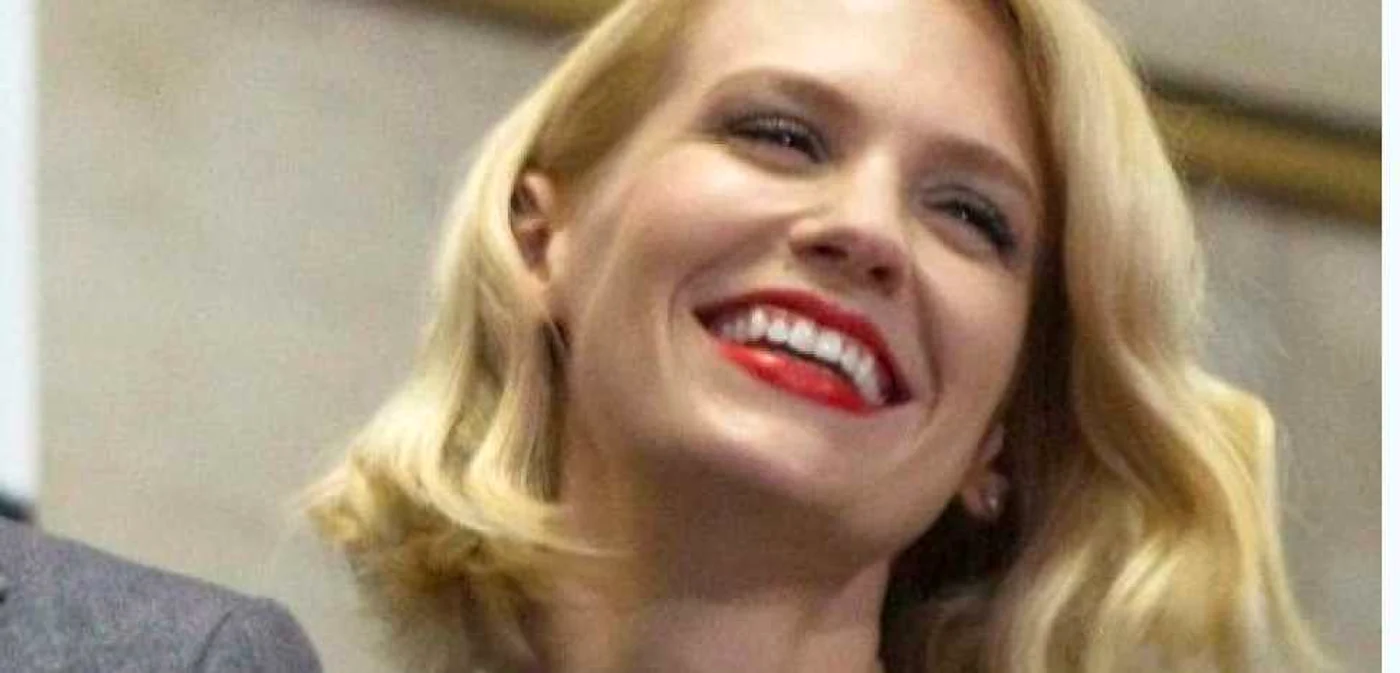 January Jones isi mananca placenta