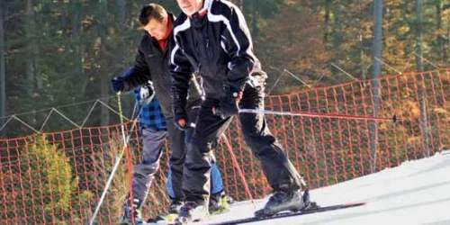 Primii schiori au testat pârtia în weekend  