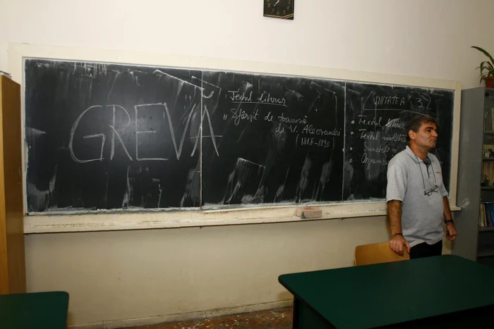 Profesorii nu vor ţine orele