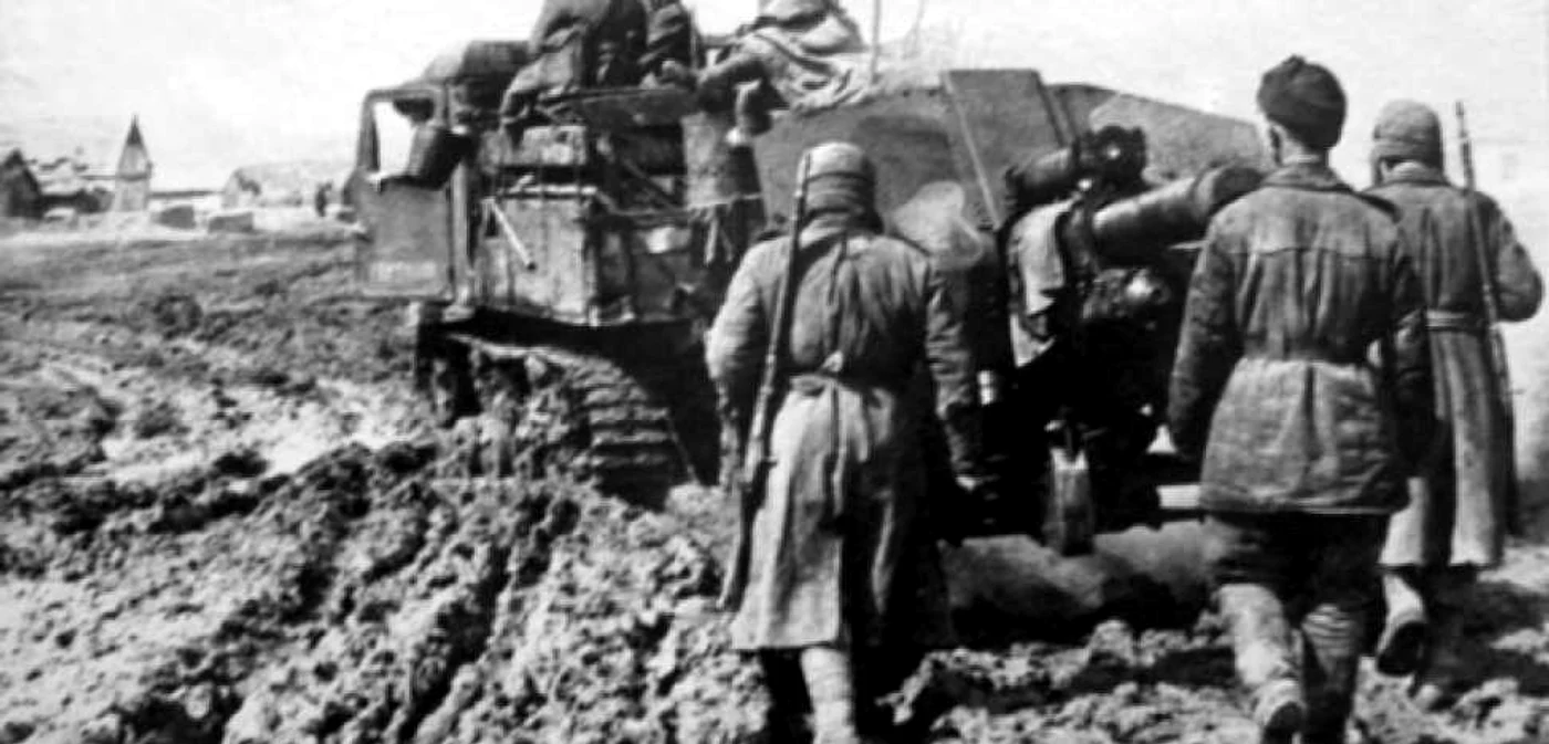 Ostaşi sovietici.
