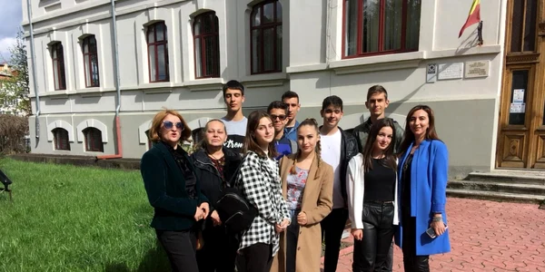 echipa colegiul dinicu golescu harta poluarii campulung muscel