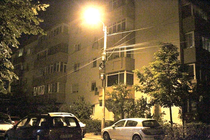 În acest bloc de pe șoseaua Mihai Bravu locuiește acum mulatra