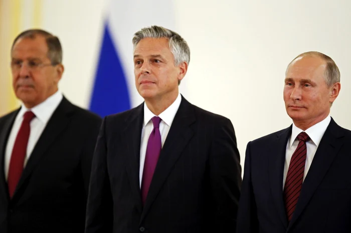 Putin, Lavrov şi John Huntsman, ambasadorul SUA la Moscova/ Foto: EPA