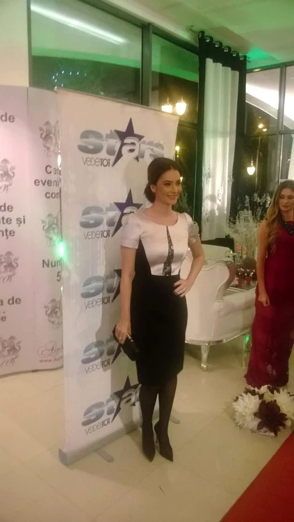 Andreea Berecleanu a fost admirată de cei prezenţi la eveniment